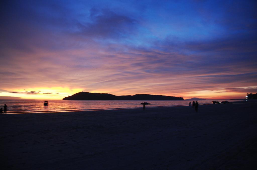 Malibest Resort Pantai Cenang  Buitenkant foto